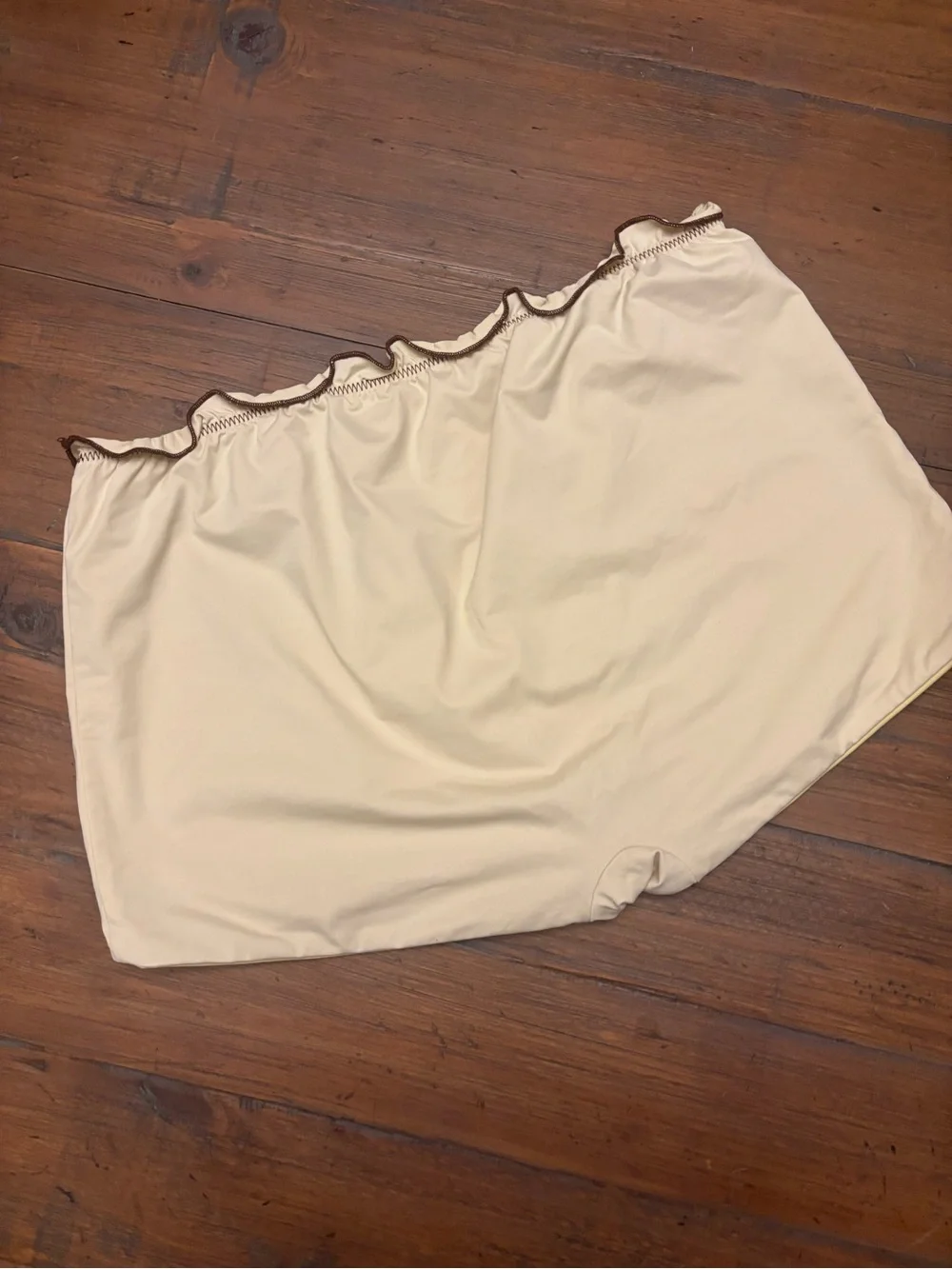 Frankie’s bikinis x Gigi HADID yellow swim shorts with brown trim